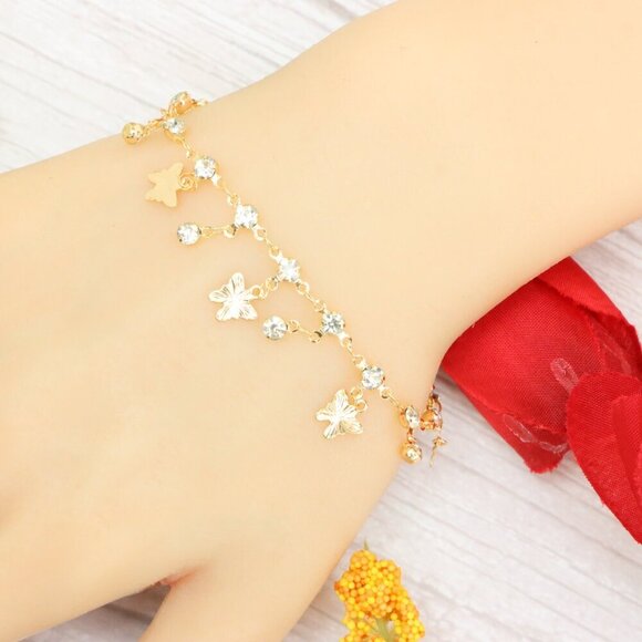 "Trendy Handmade Bracelet – A Thoughtful Gift for Girls & Women | UNVRC1278 - Picture 5 of 10